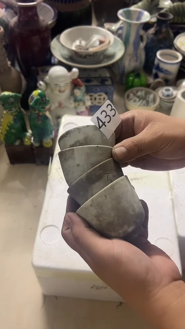 1有瑕疵的瓷器一单~~