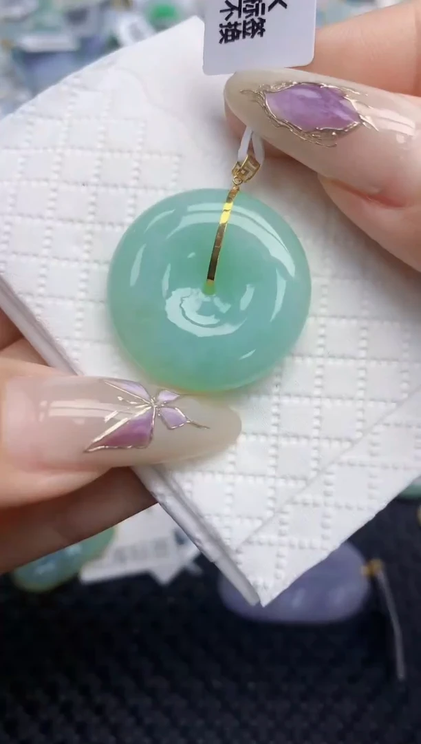 翡翠挂件18K金镶嵌   天然翡翠A货