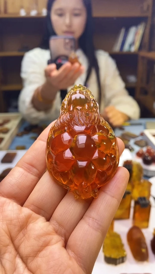 琥珀颈饰未镶嵌SN65-61（龙龟）