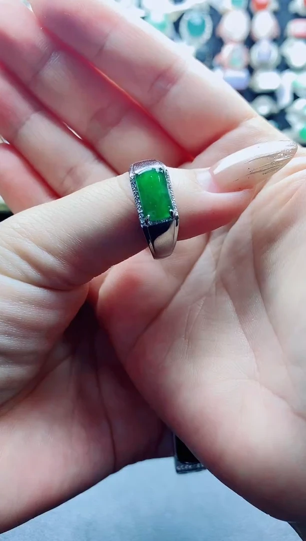 未镶嵌戒指翡翠老*天然A货翡翠戒指