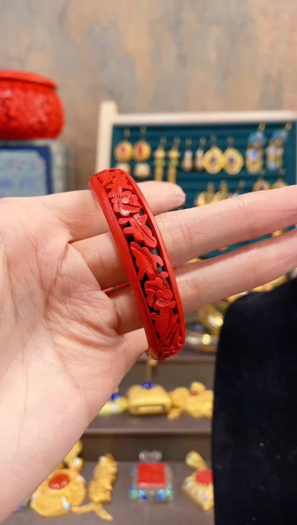 【闪购商品】非遗雕漆镯子花卉60-64