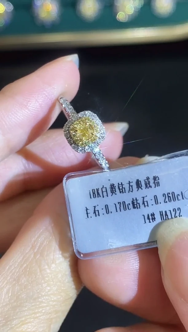 18K金镶嵌戒指钻石09