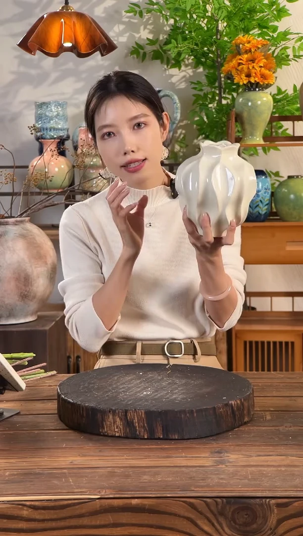 素色净版-丝瓜纹小号花瓶