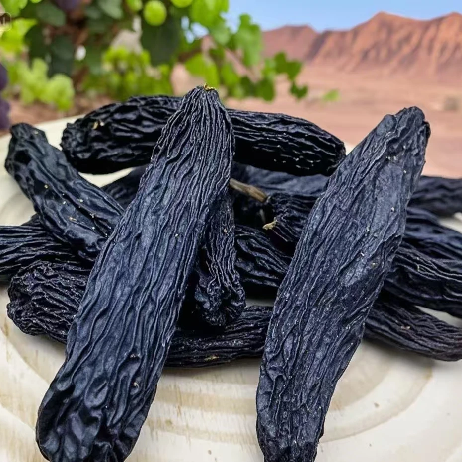 新疆直发吐鲁番蓝宝石葡萄干新鲜美味休闲零食