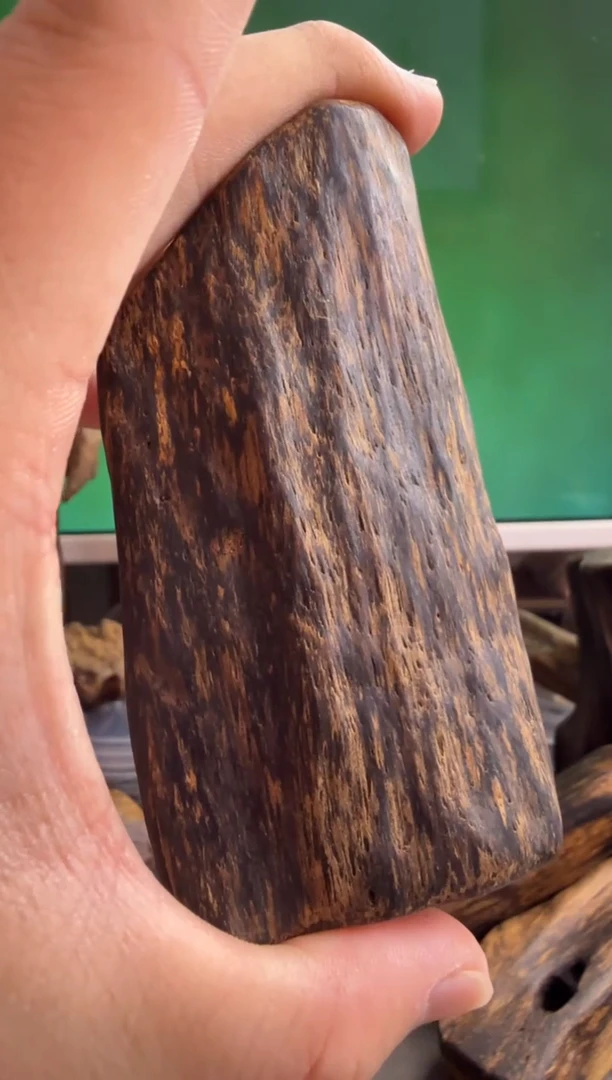 沉香手把件多样性发一