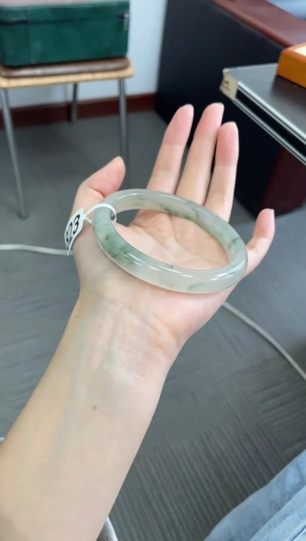 未镶嵌手镯石英质玉瑕823