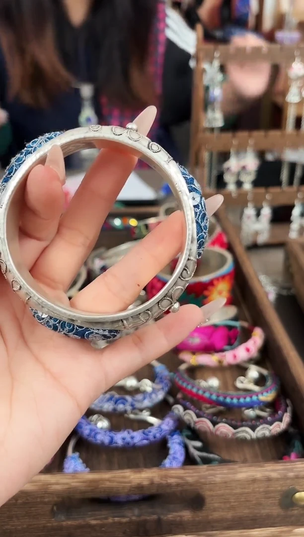 织绣民族风非遗老绣饰品626