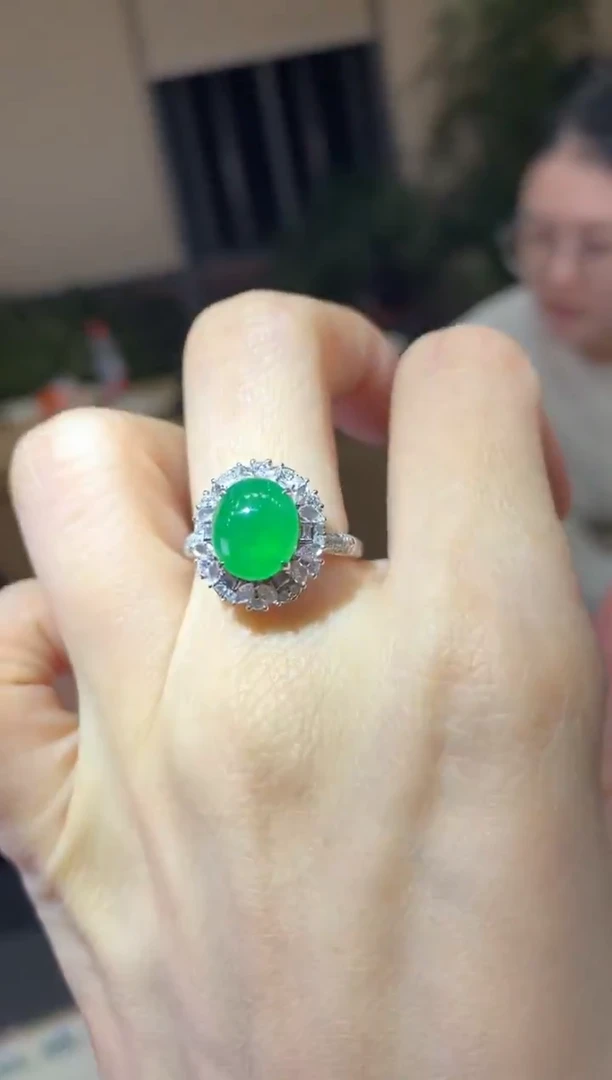 18K金镶嵌戒指翡翠|不退不换