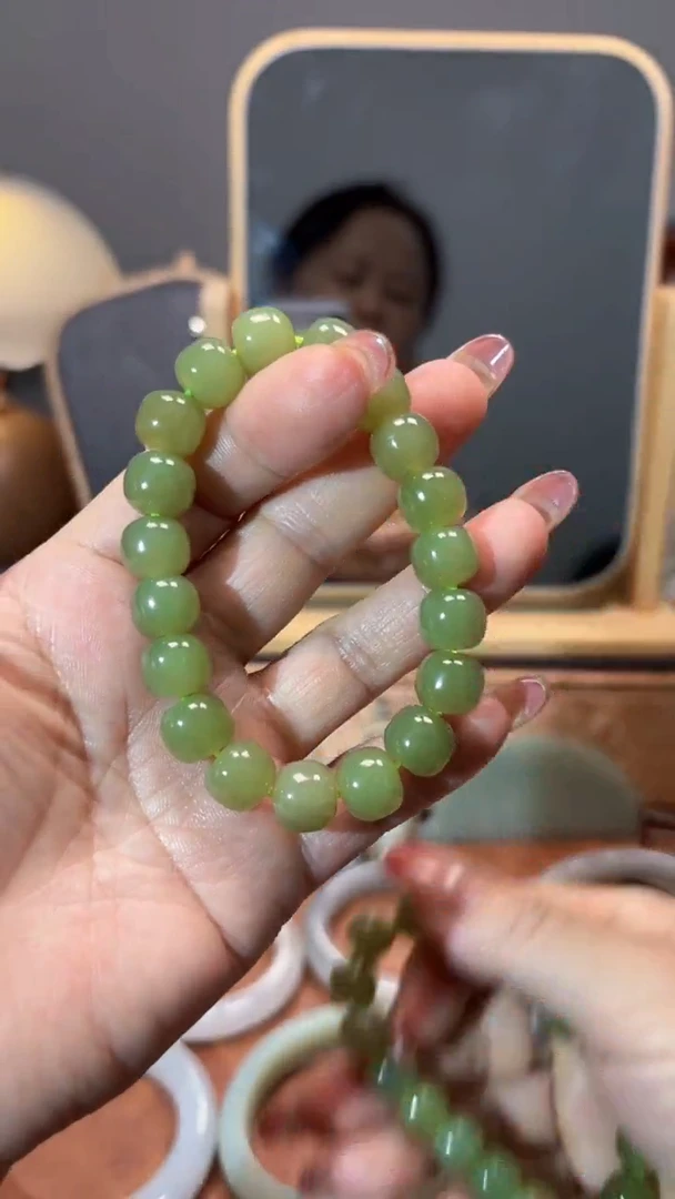 手串未镶嵌和田玉1