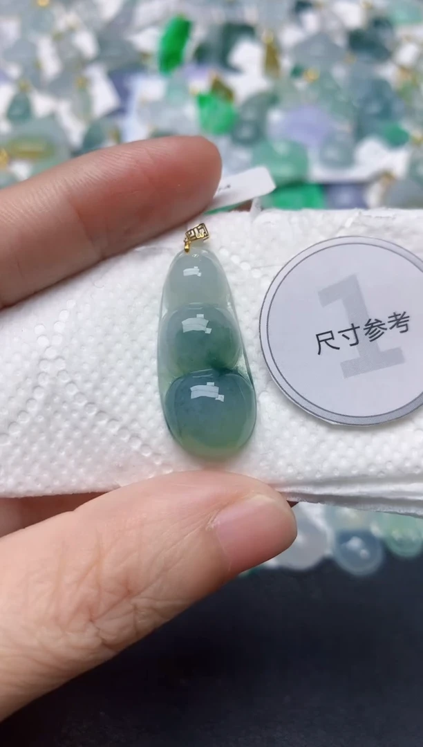 颈饰18K金镶嵌翡翠天然缅甸A货翡翠