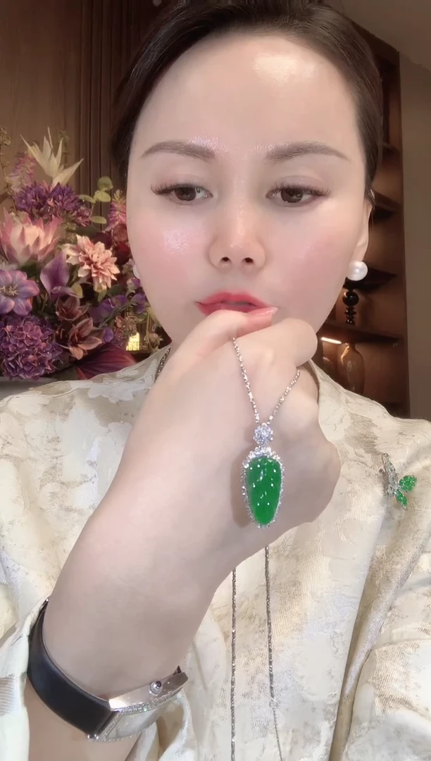 吊坠(不含链)18K金镶嵌翡翠A36