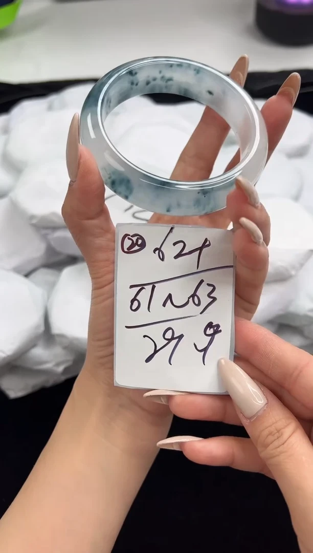 未镶嵌手镯石英质玉62+圈口编号：20