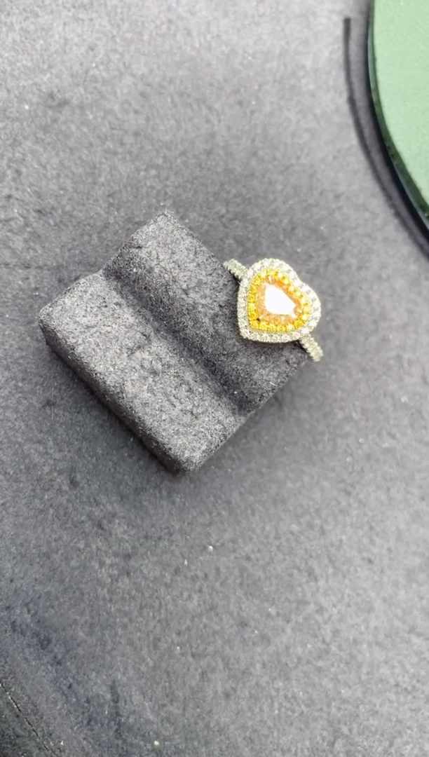 戒指/指环18K金镶嵌钻石1ct黄钻戒指AC