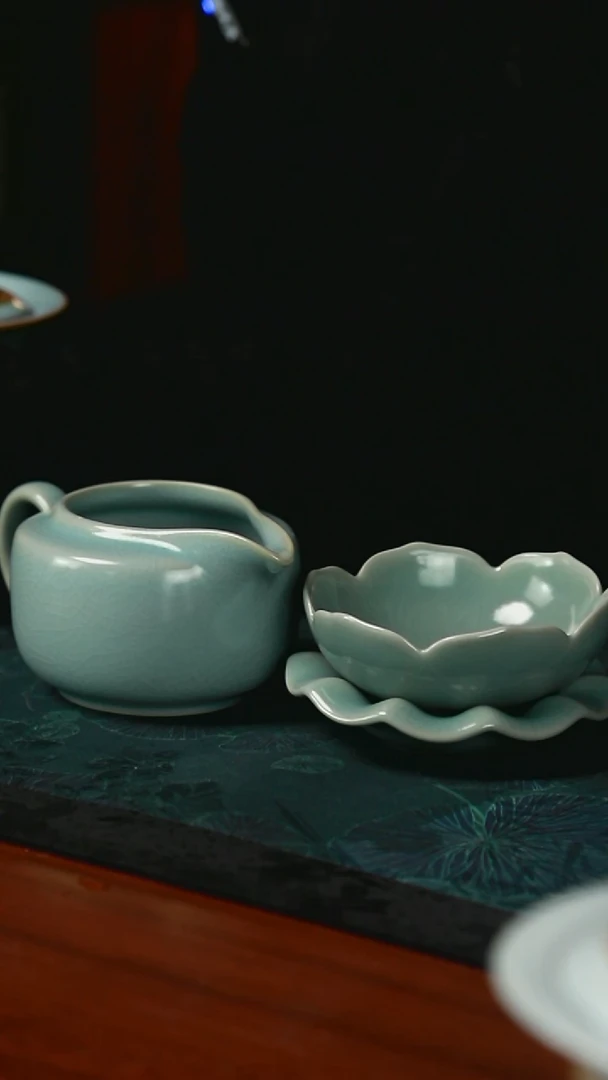 +**÷德钟公道 莲花茶漏 仿古 一级品