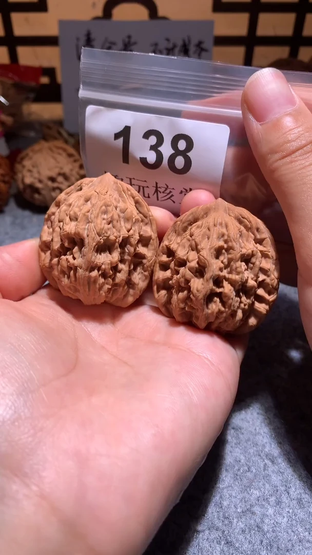把件文玩核桃【趣玩核堂】 138号，40左右虎头