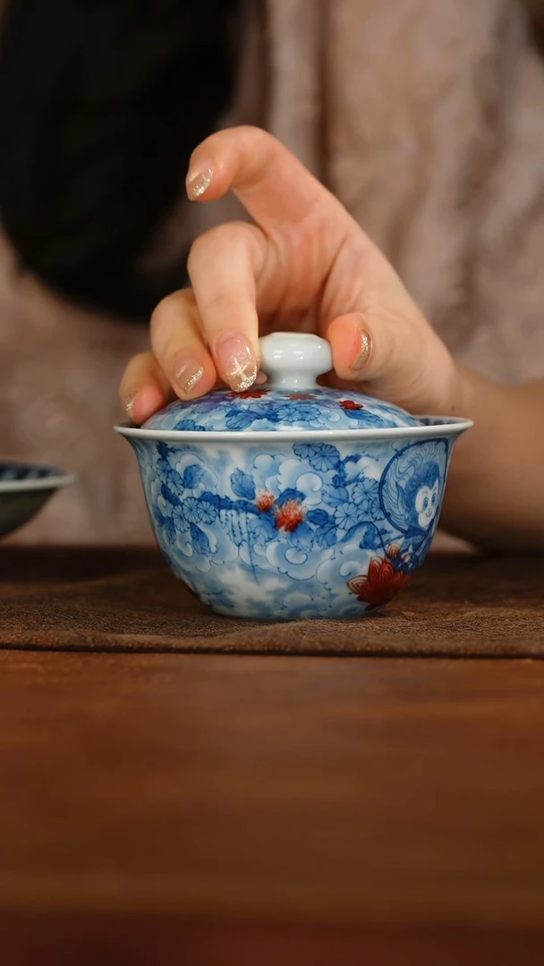 屹朴青花釉里红山海经狌狌盖碗