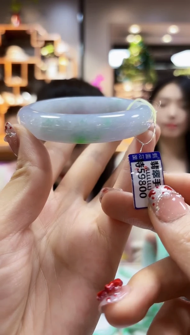 【闪购商品】翡翠颈饰未镶嵌57手镯