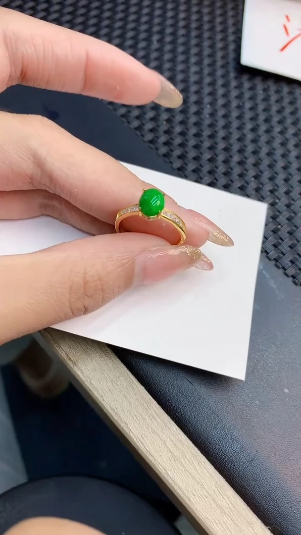 翡翠银S925镶嵌颈饰             8