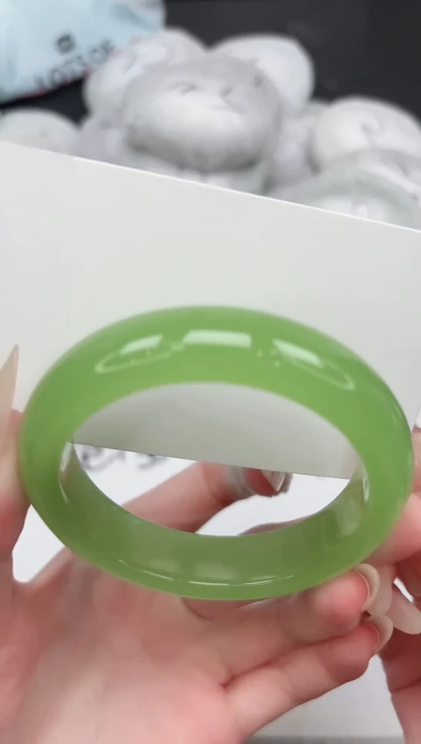 未镶嵌手镯石英质玉283-54