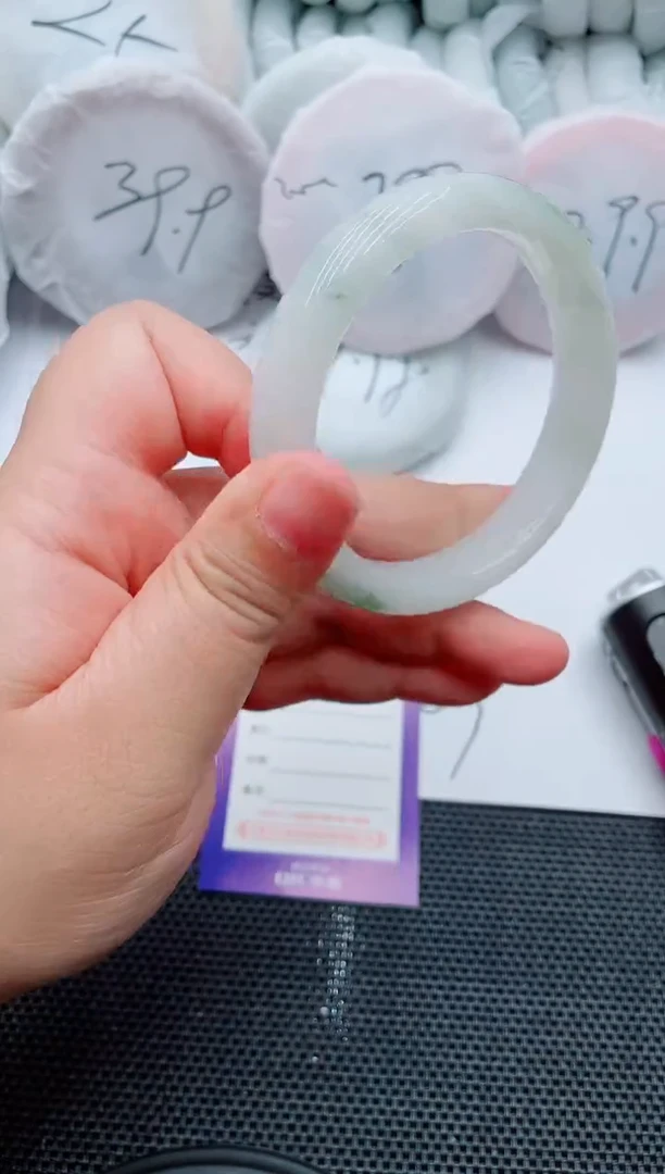 石英质玉手镯未镶嵌D50-58-59