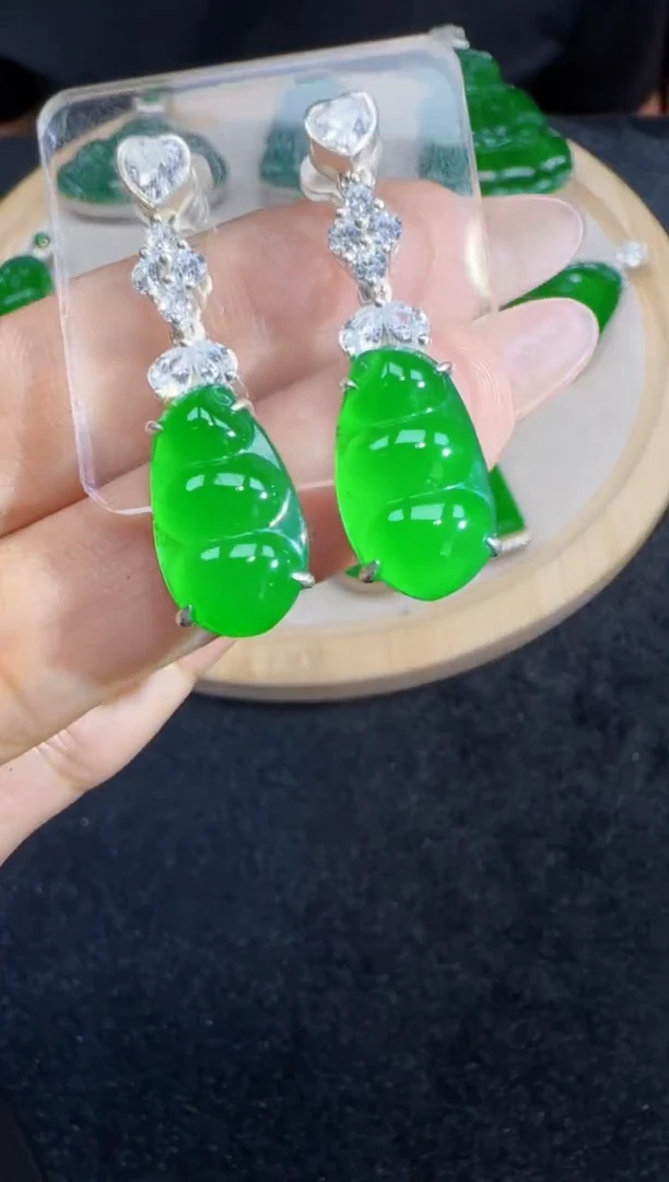 未镶嵌定制翡翠翡翠耳环216