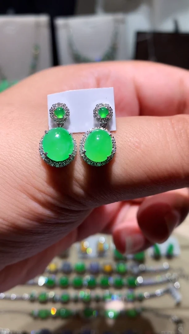 翡翠未镶嵌耳饰耳坠