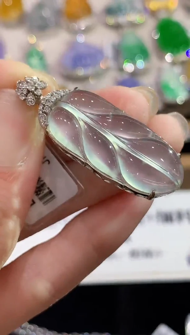 吊坠(不含链)18K金镶嵌翡翠JS多样性发其一