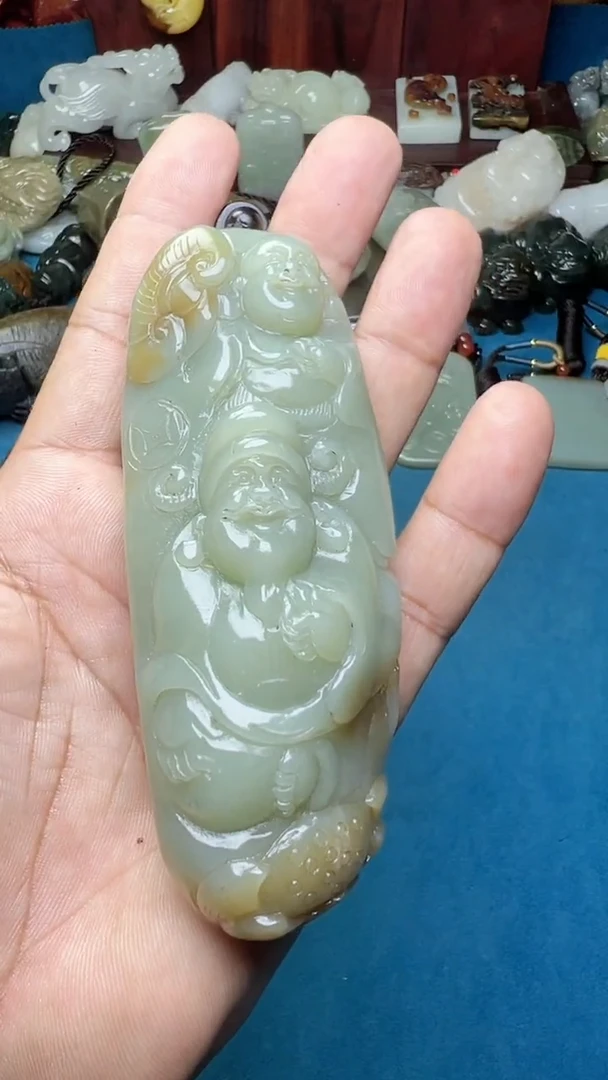 和田玉未镶嵌把件-