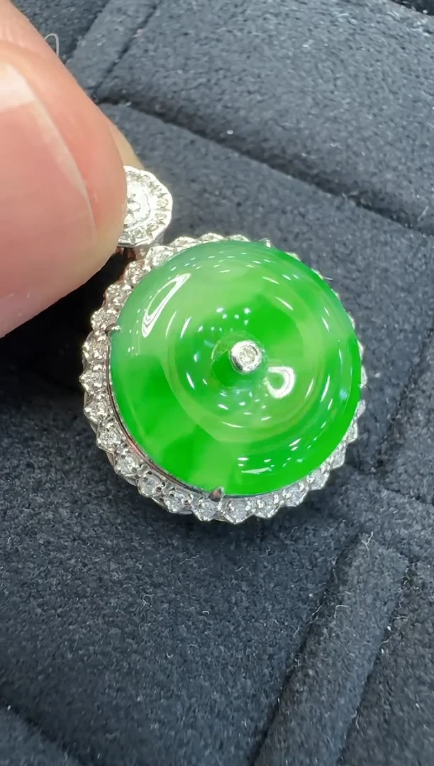 【闪购商品】翡翠吊坠(不含链)18K金镶嵌多样性团购发一件