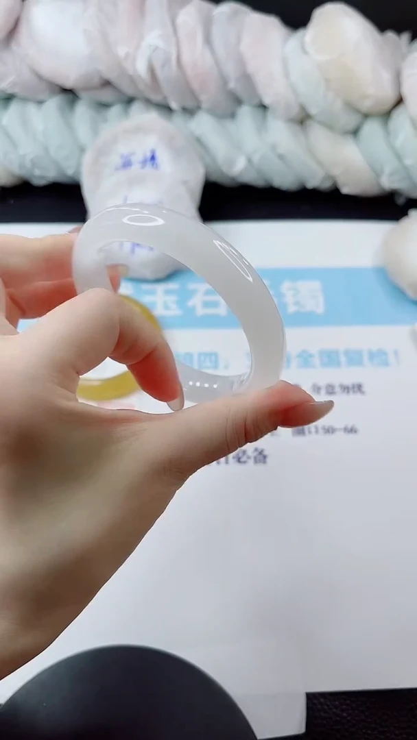 未镶嵌手镯石英质玉多样性发货L147
