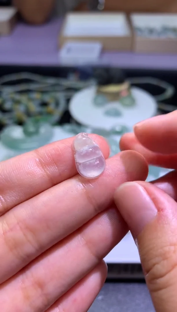 定制翡翠未镶嵌毛货
