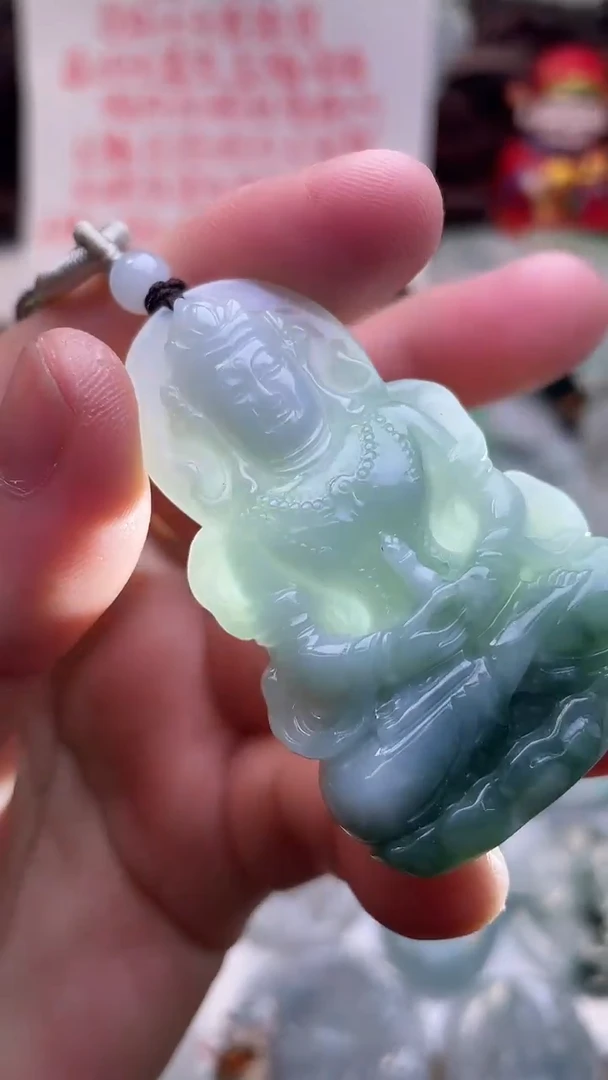 颈饰未镶嵌翡翠度母