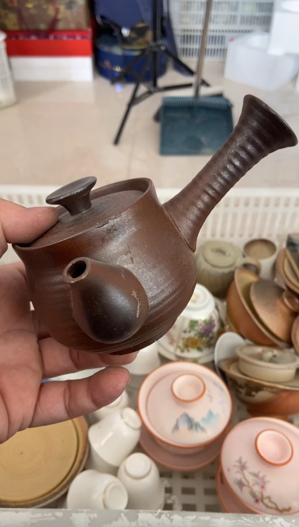 无运费险有瑕疵的摄影的产品有使用过的痕迹有点脏介意勿拍