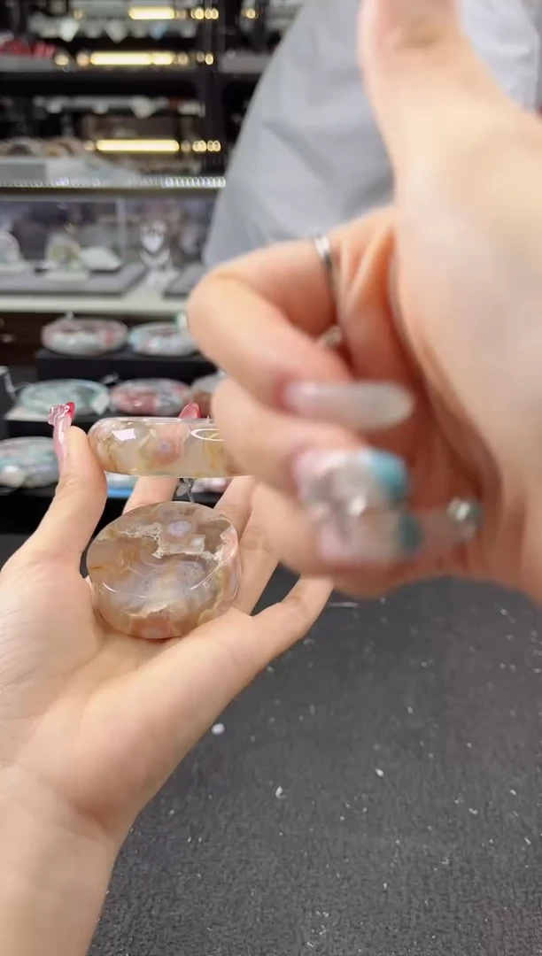 未镶嵌手镯石英质玉瑾圈口（赠品镯心）