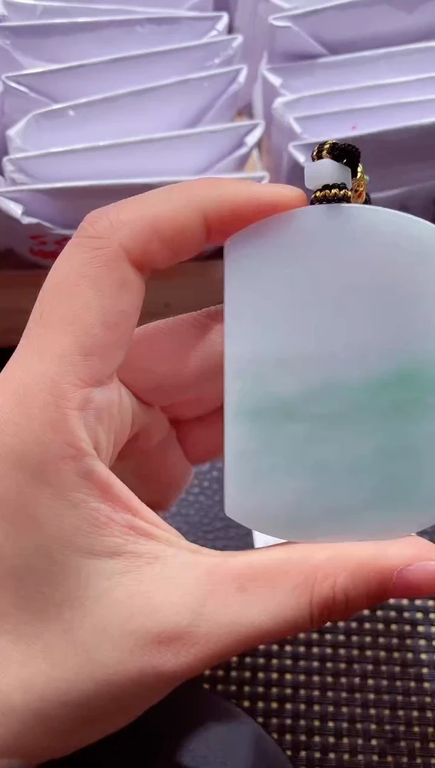 颈饰未镶嵌翡翠20251231