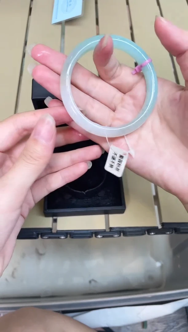 石英质玉手镯未镶嵌224-58