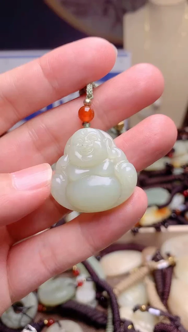 和田玉未镶嵌颈饰1