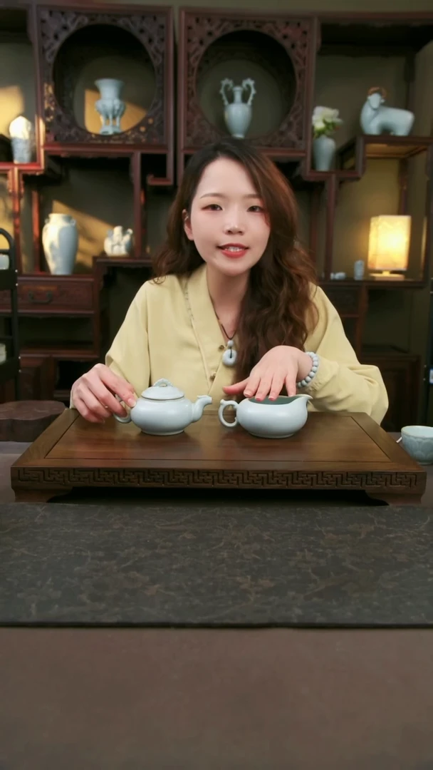 杯玉龙壶2800赠送玉龙茶海！开片工艺