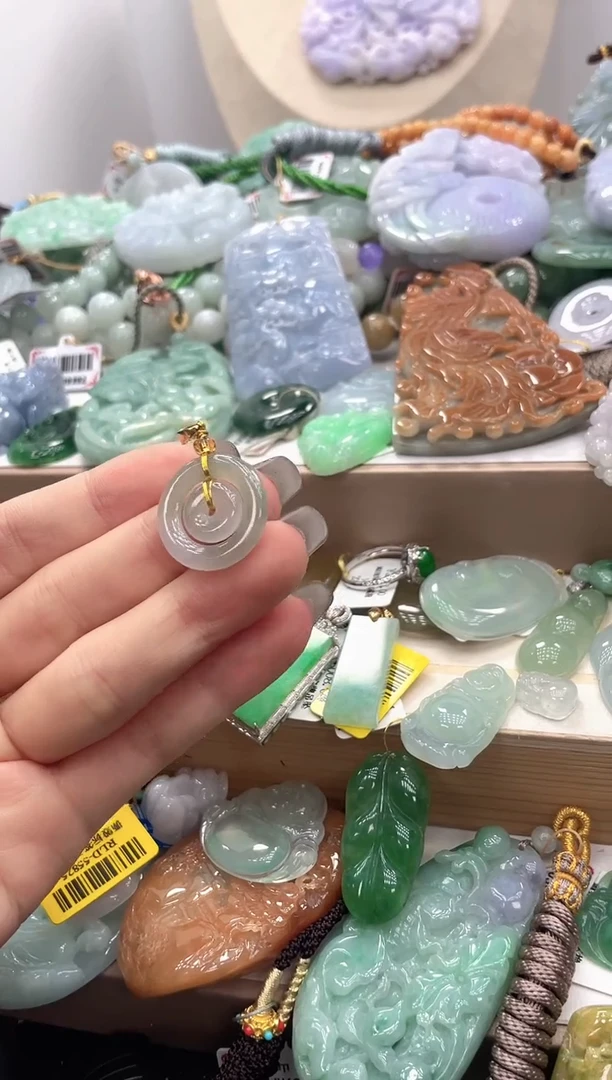 未镶嵌挂件翡翠067