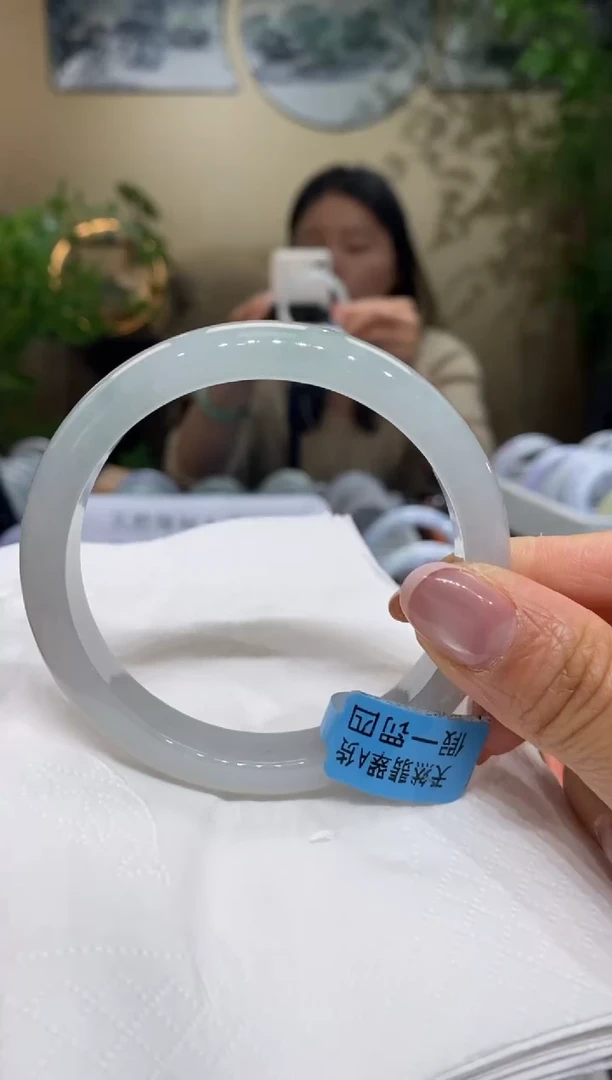 【闪购商品】翡翠手镯未镶嵌翡翠