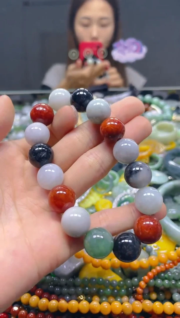 颈饰未镶嵌翡翠13MM/E/翡翠A货，一件也是批发价