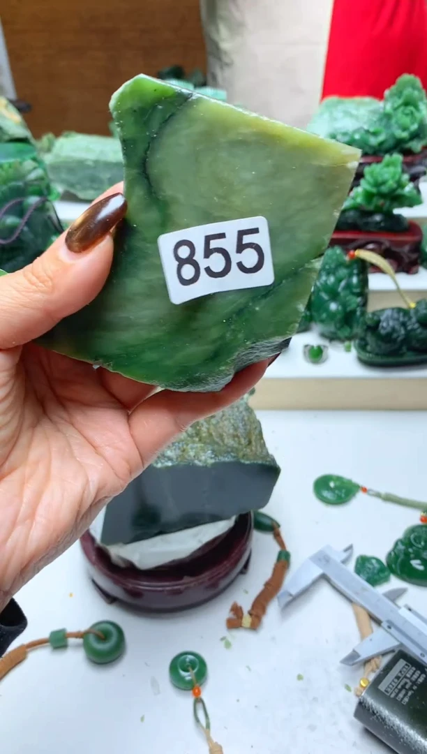 未镶嵌和田玉摆件1