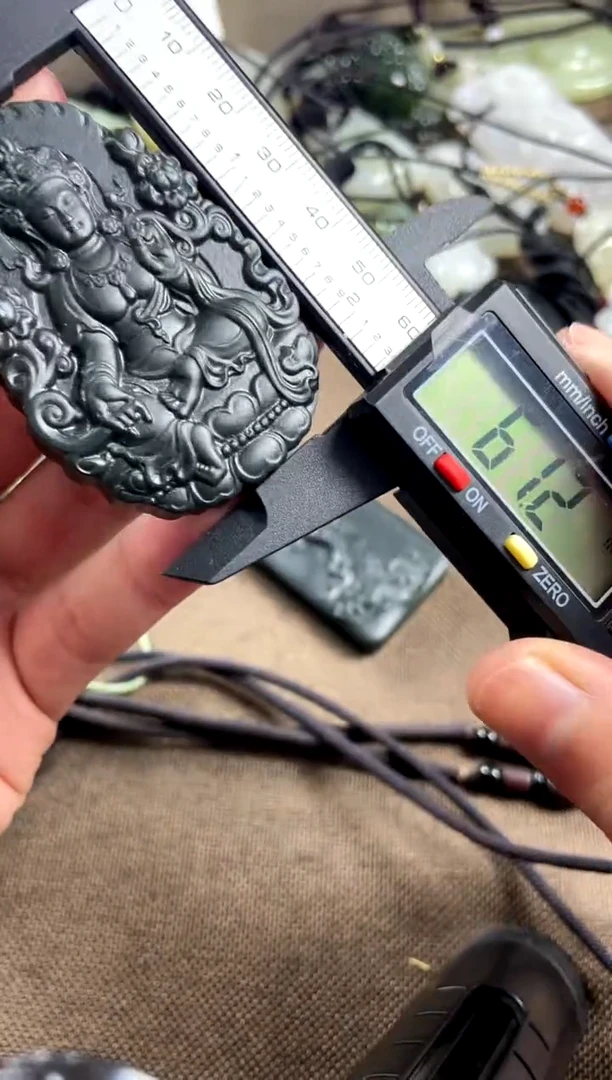 颈饰未镶嵌和田玉观音