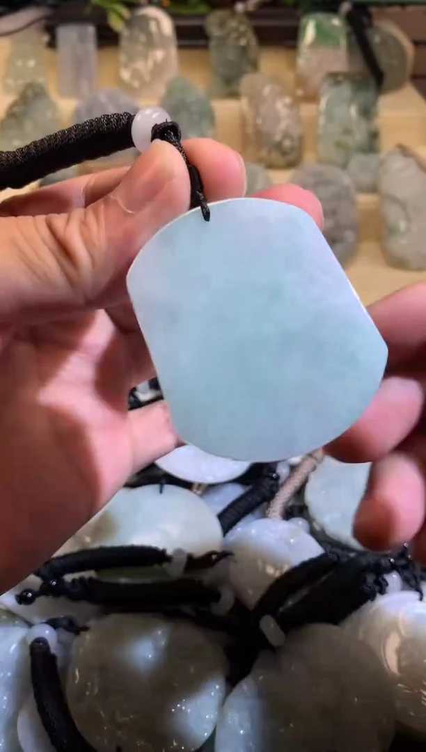 翡翠未镶嵌颈饰6/23/061多样性发其一