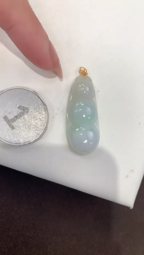 颈饰18K金镶嵌翡翠天然缅甸a货翡翠