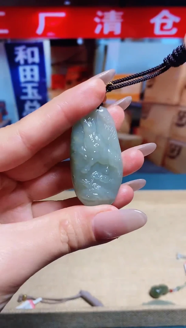 颈饰未镶嵌和田玉1