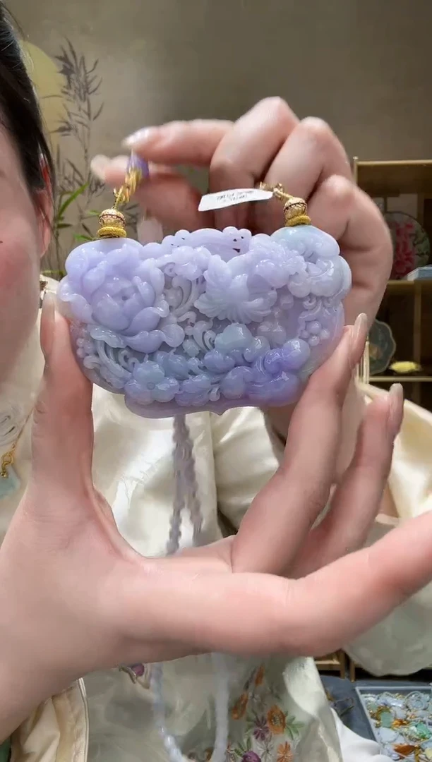 【闪购商品】翡翠颈饰未镶嵌吊坠