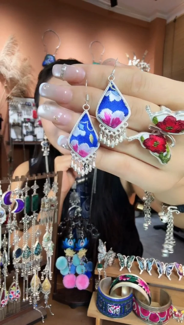 刺绣纯手工民族风耳环