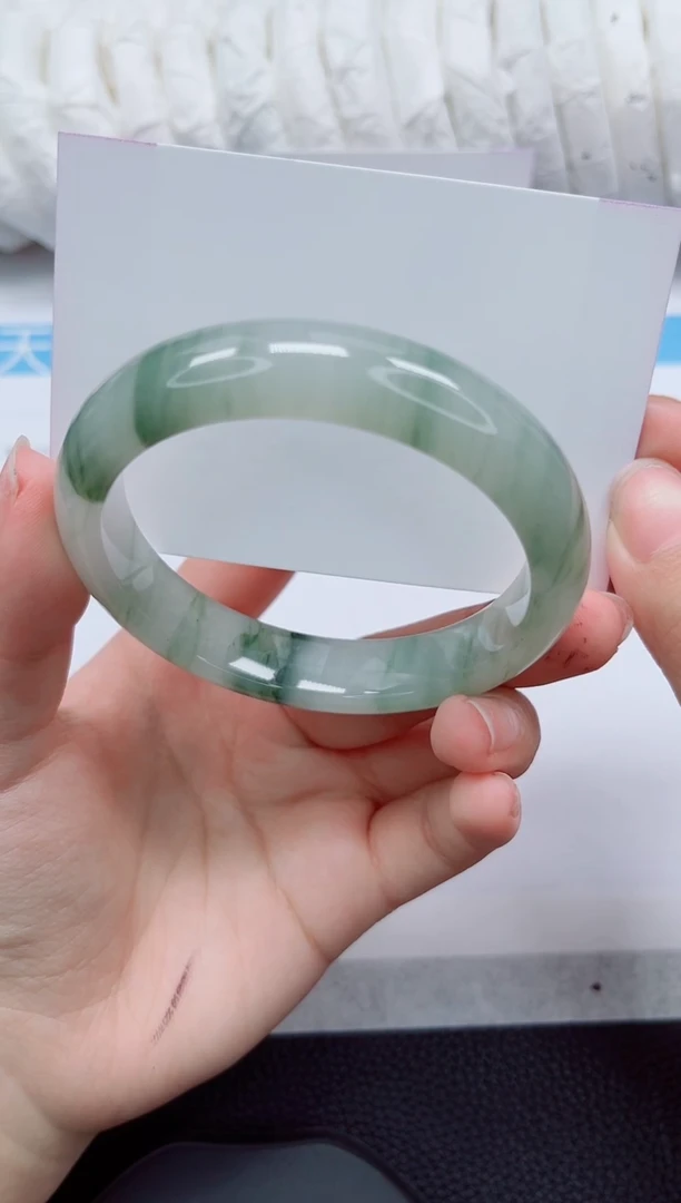 未镶嵌手镯石英质玉84-58/59