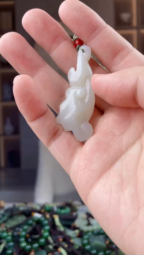 颈饰未镶嵌和田玉拍一发一，多样性发货